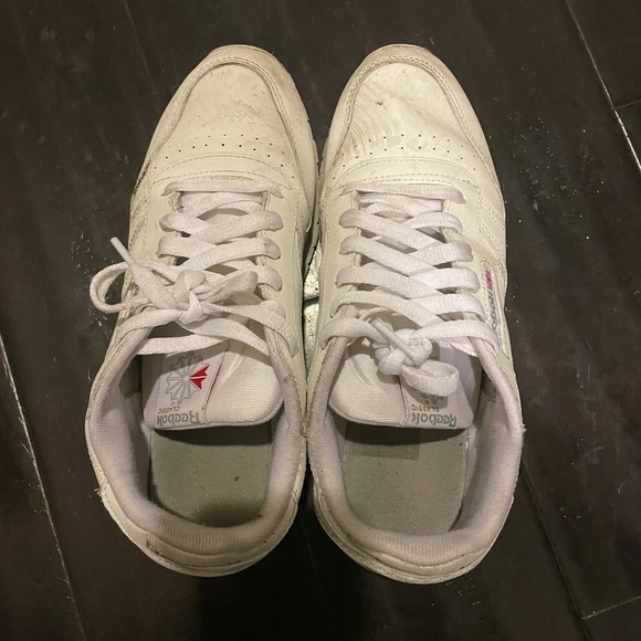 Reebok white sneakers! - Picture 3 of 4